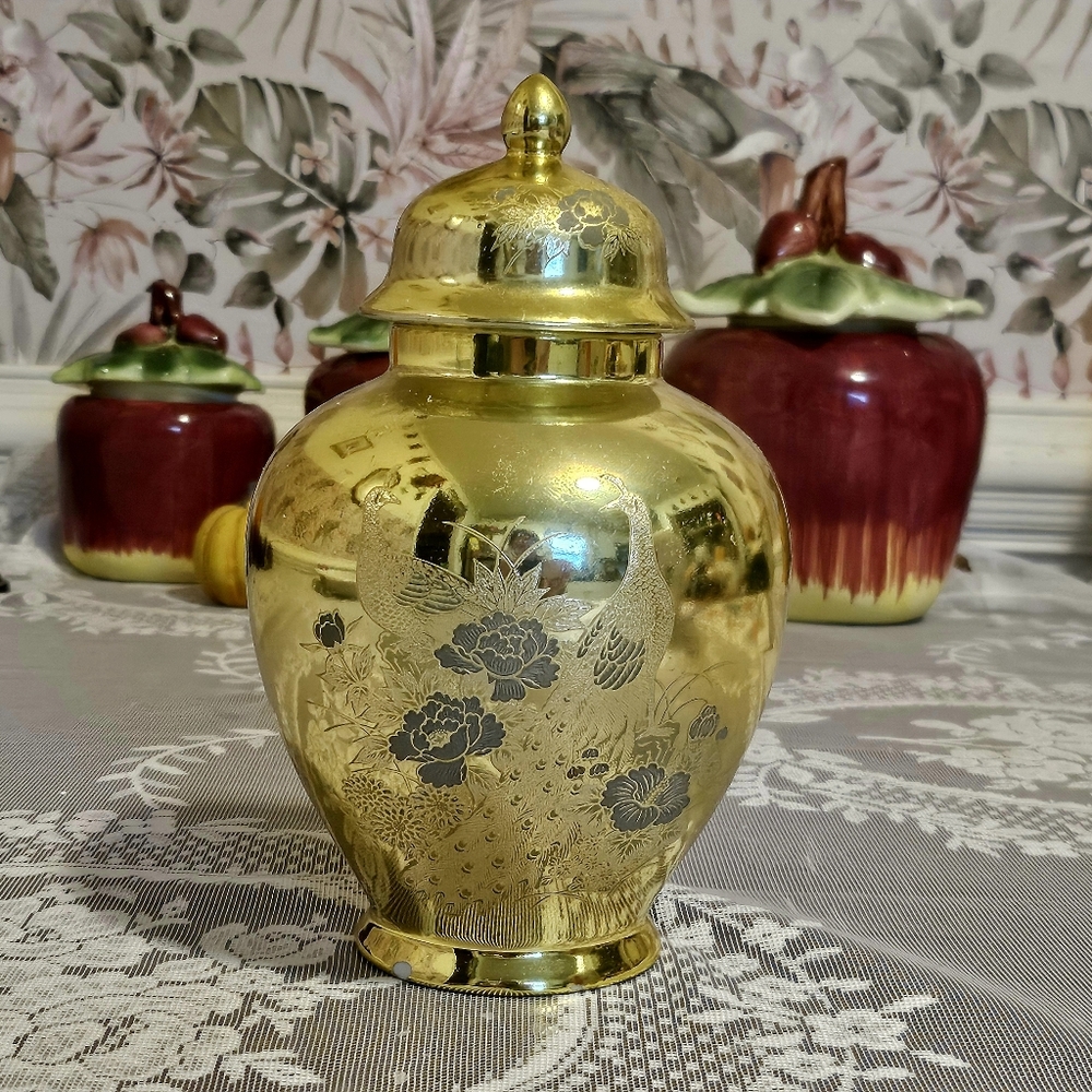 Japanese Ginger Jar Gold Gilt Silver Pheasant